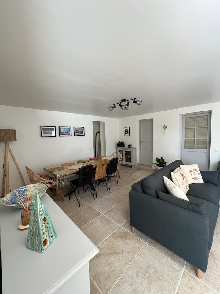 Nouveau Marseille "Villa De Charme Avec Piscine" - Marseille