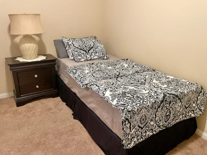 Quiet Private Room In Home - Crosby, TX