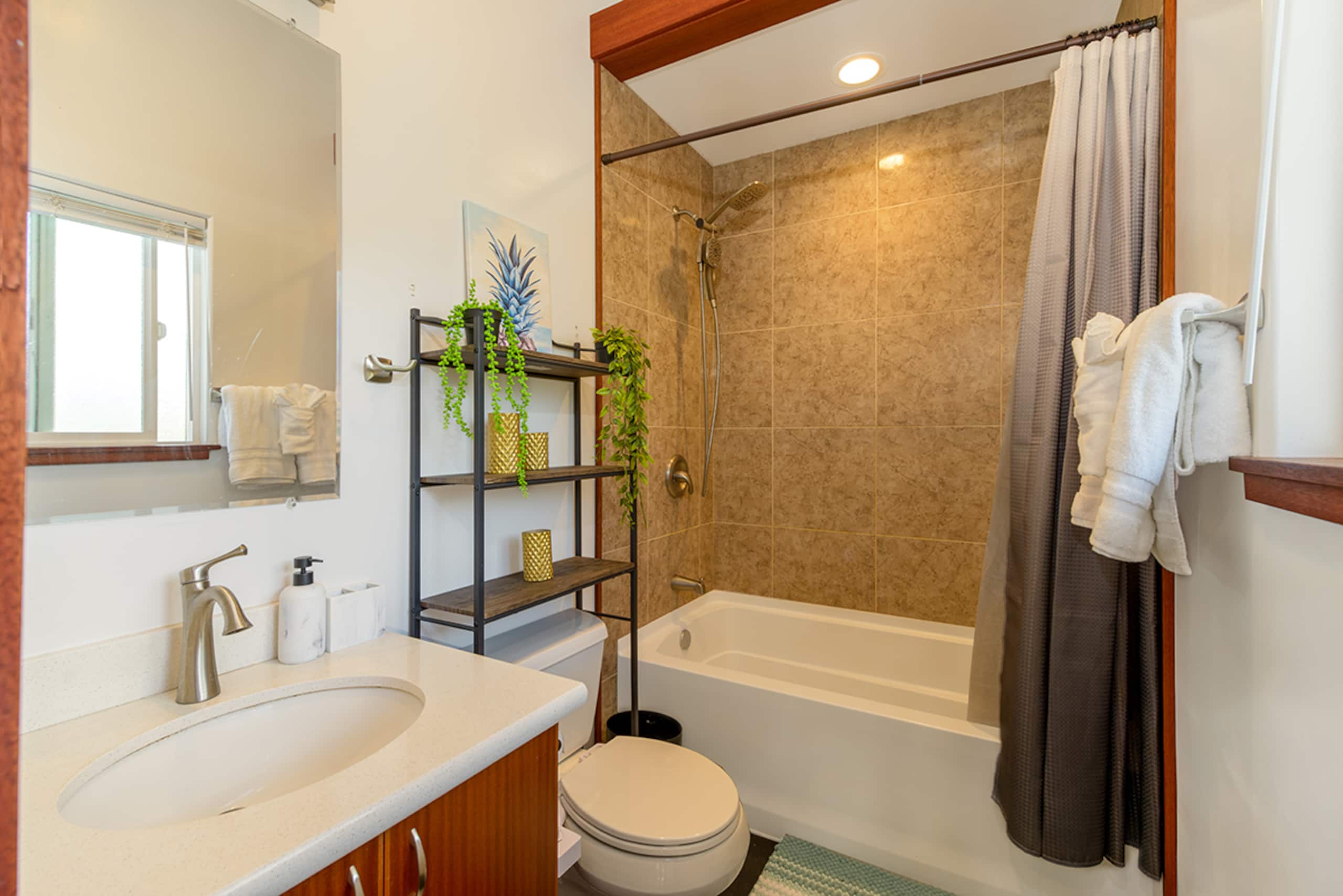 Home in Kailua-Kona · ★4.93 · 4 bedrooms · 5 beds · 4.5 private baths - Image 20