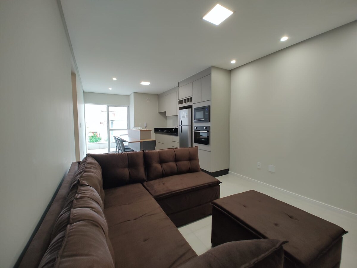 Imóvel de sucesso: 50 meters from the beach - 2 km from NVT airport - 11 km from Beto Carrero em Navegantes