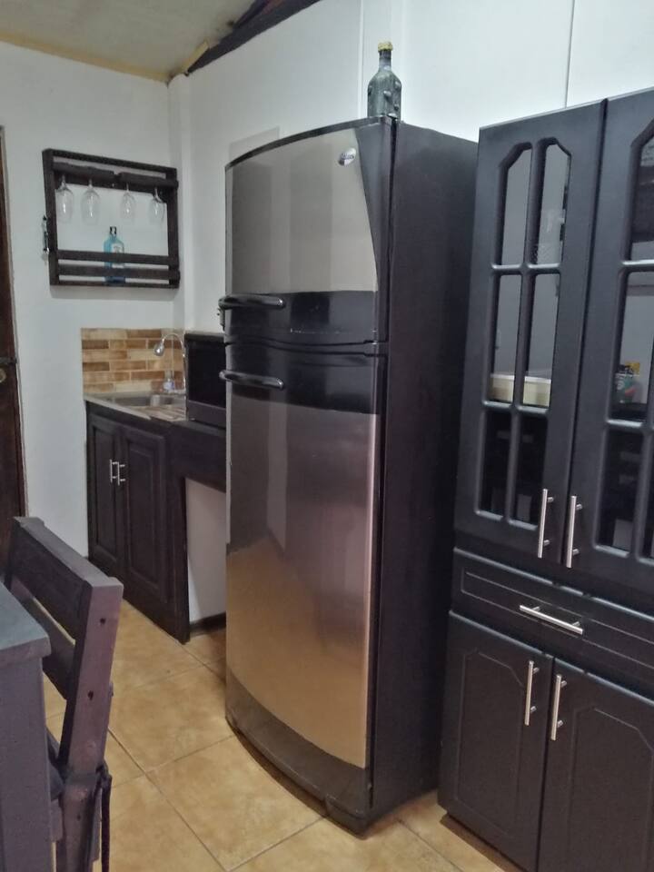 Apt. Furnished 5 min Airport Apartments for Rent in Alajuela