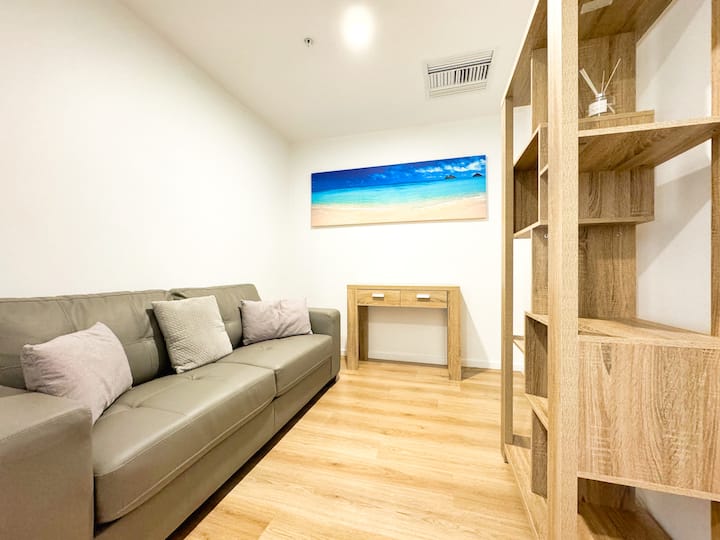High-rise Heaven - 2br With Pool, Gym, Steam&sauna - Adelaide