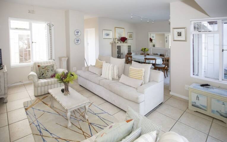 Equinox gallery image 2