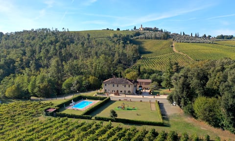 Top performing Airbnb: Exclusive Villa with pool in San Gimignano in San Gimignano
