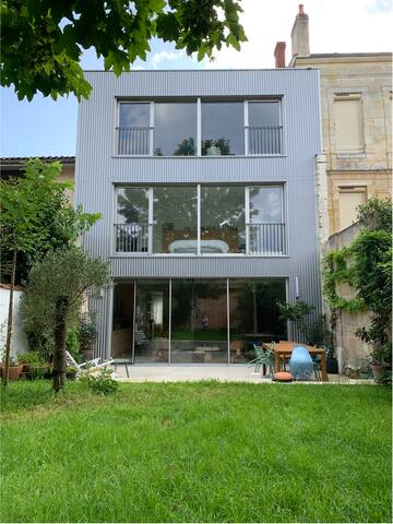 Grande Maison Design 260M2 Centre ville Bordeaux gallery image 3