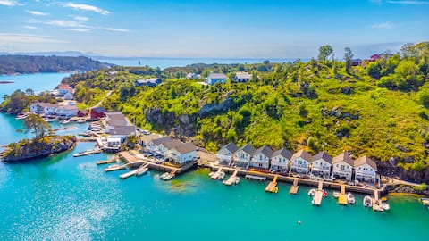 Cabin in Gilsvågen - 3 Bedrooms - Boat Rental