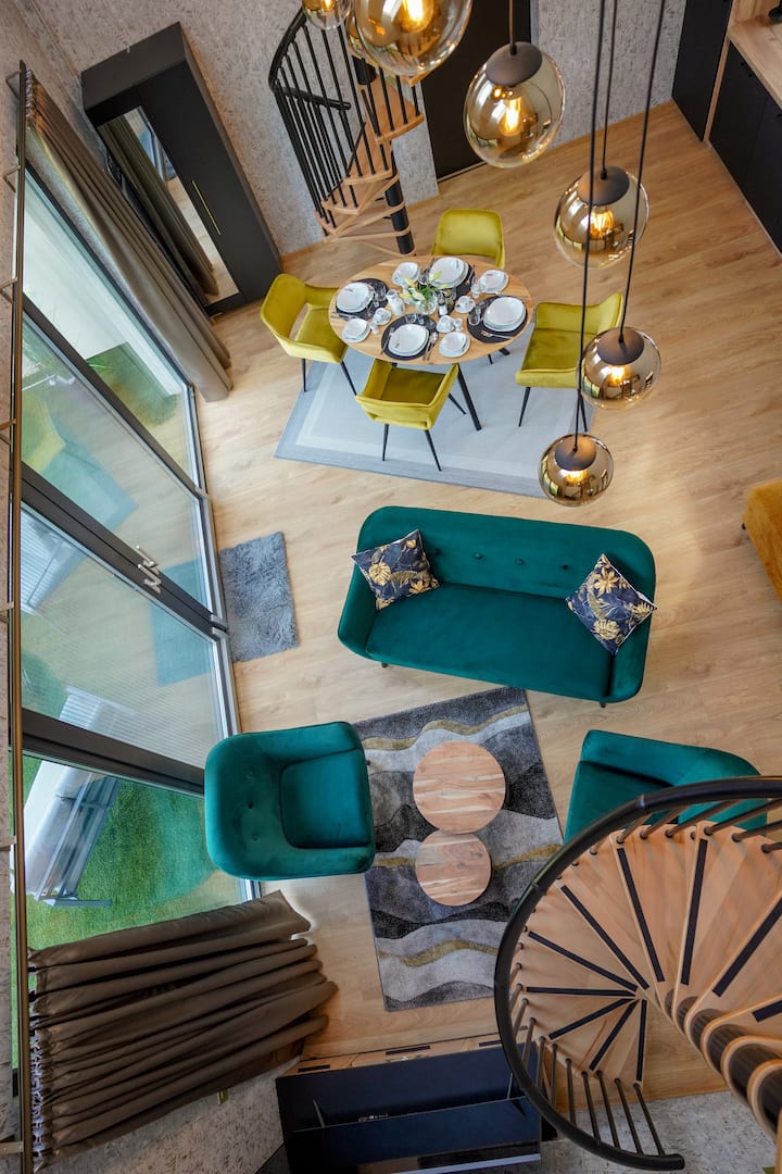 ห้องนั่งเล่นและห้องรับประทานอาหาร