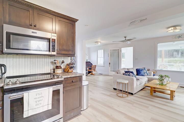 Tranquility at Birchwind Cottage gallery image 3