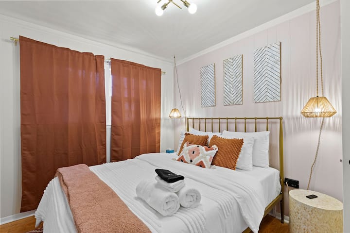 Спалня с двойно легло