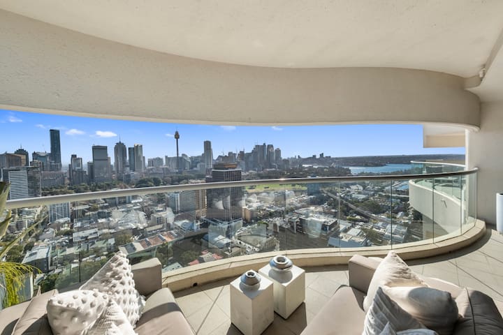 Lux stunning apt w unbeatable Syd harbour views
