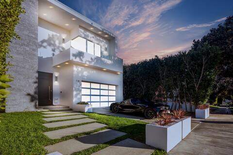 Luxurious Mansion, in the Heart of WeHo/Bev Hills