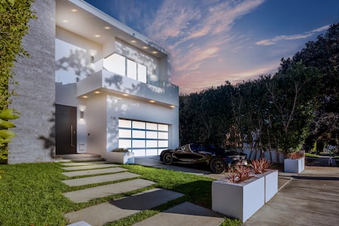 Luxurious Mansion, in the Heart of WeHo/Bev Hills