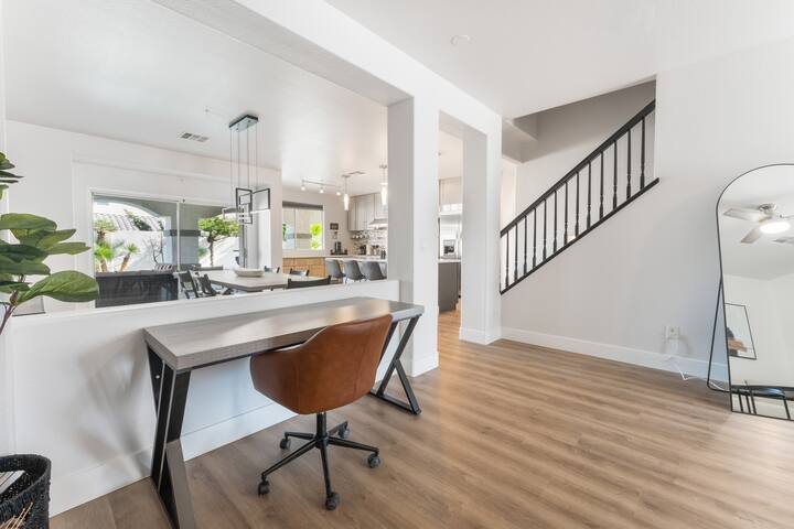 Luxury 6Br Villa w Pool and Outdoor Bar gallery image 5