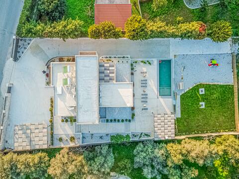 Chris & Stratos villa with private eco pool !