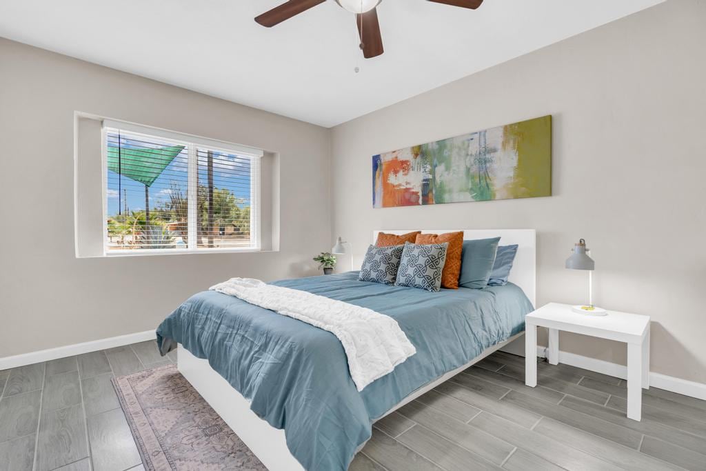 Queen bed with Smart TV.