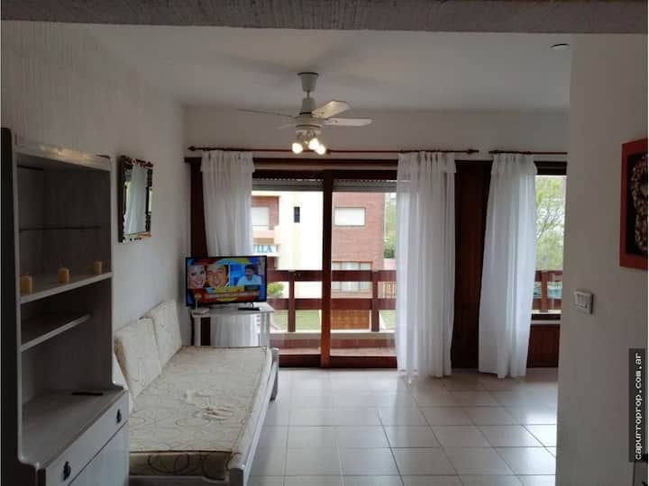 Cómodo Departamento A 100 M Del Mar Y Bosque - Villa Gesell