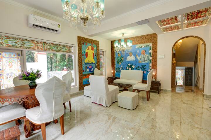 Living room image 4