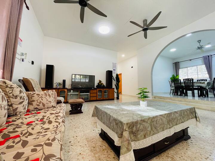 Greenpine Kota Tinggi Homestay - Kota Tinggi