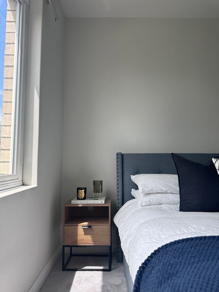 Modern Apartment in Queenscliff