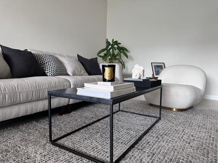 Modern Apartment in Queenscliff