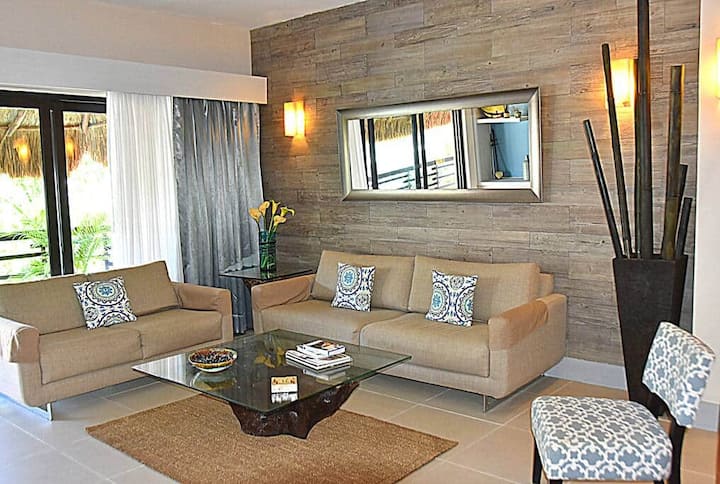 Oceanfront PentHouse w/Private Pool @Mamitas Beach — 2 bedroom vacation rental in Playa del Carmen
