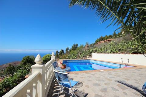 Casa Candelario with jacuzzi