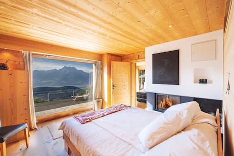 Quiet apartment with exceptional views