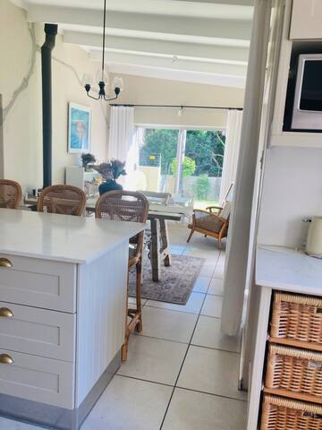 Family home in Durbanville gallery image 5