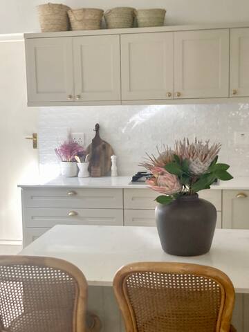 Family home in Durbanville gallery image 4