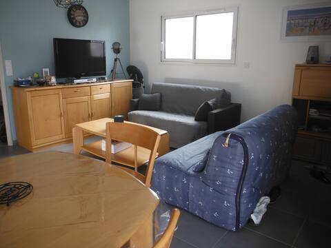 Popular Airbnb listing: House 450 m from the beach in Saint Vincent Sur Jard