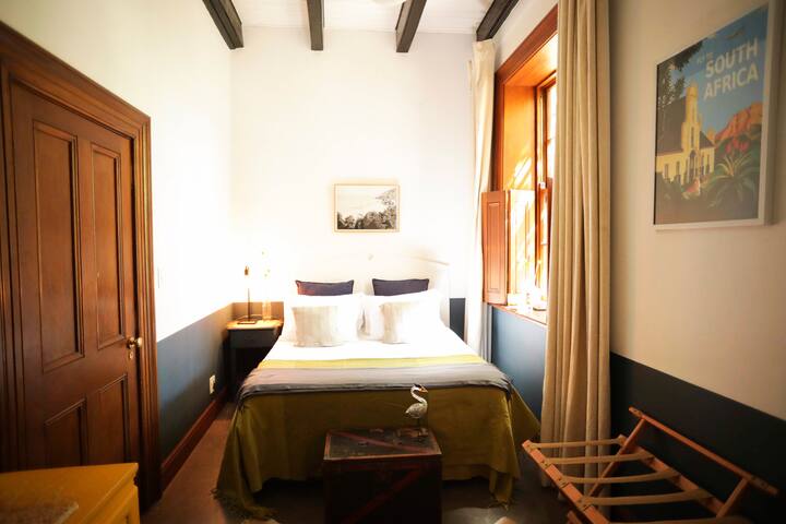 Garden in BoKaap, Cape Town gallery image 5