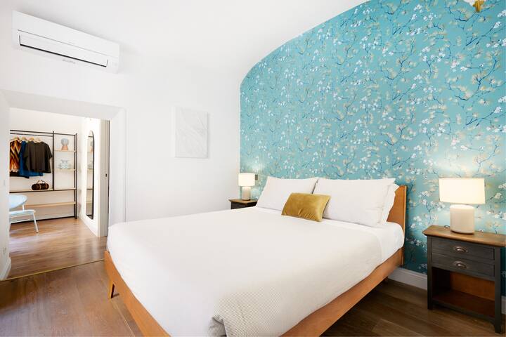 Cozy Apartment by the Colosseum gallery image 2