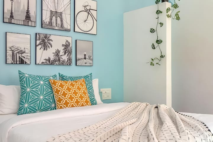 Bedroom 1 image 3