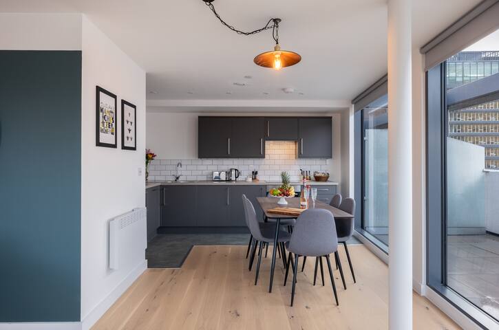 Kula Manchester – Penthouse Paradise gallery image 4