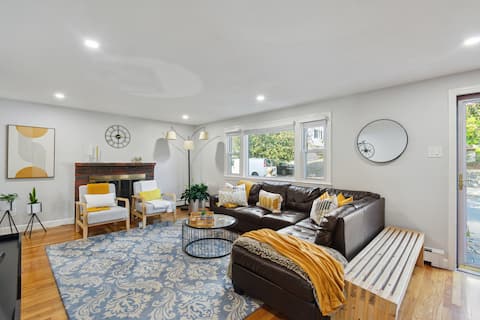 Entire Home | Boston Skyline | Airport | Downtown