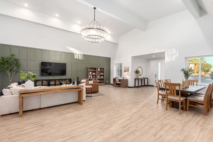 Royce Vacation Rentals managed Airbnb listing 1