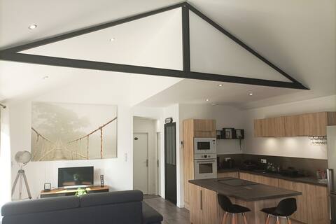 Le Guette-Loup workshop: guesthouse