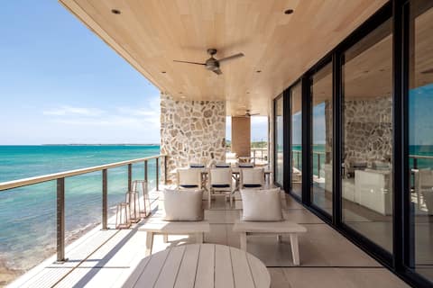 Majestic Oceanfront Family Villa 6000 SF!