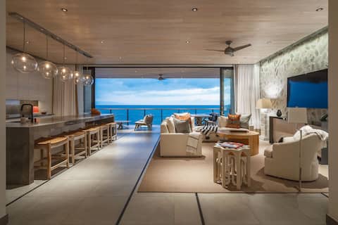 Majestic Oceanfront Family Villa 6000 SF!