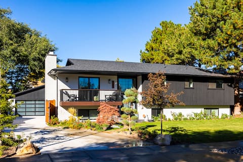 Salt Lake City Oasis by the Mountains