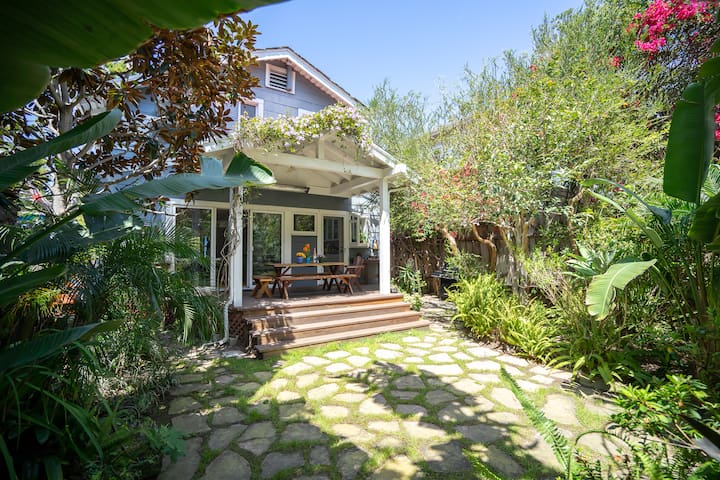 3 Beds/2.5 Baths House, 1 Block From Abbot Kinney