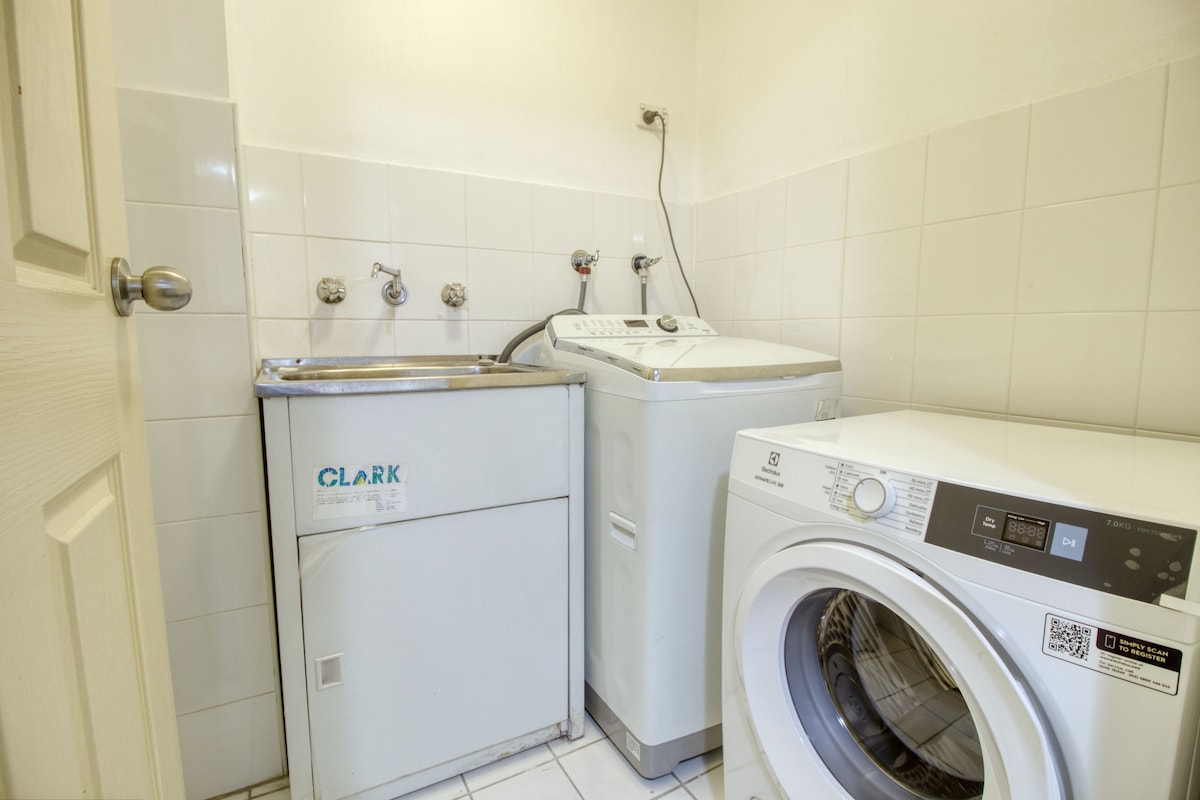 Burwood Apt