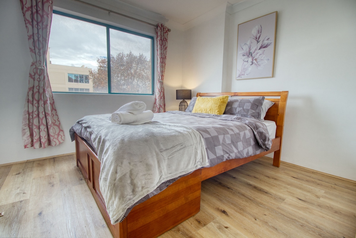 Burwood Apt
