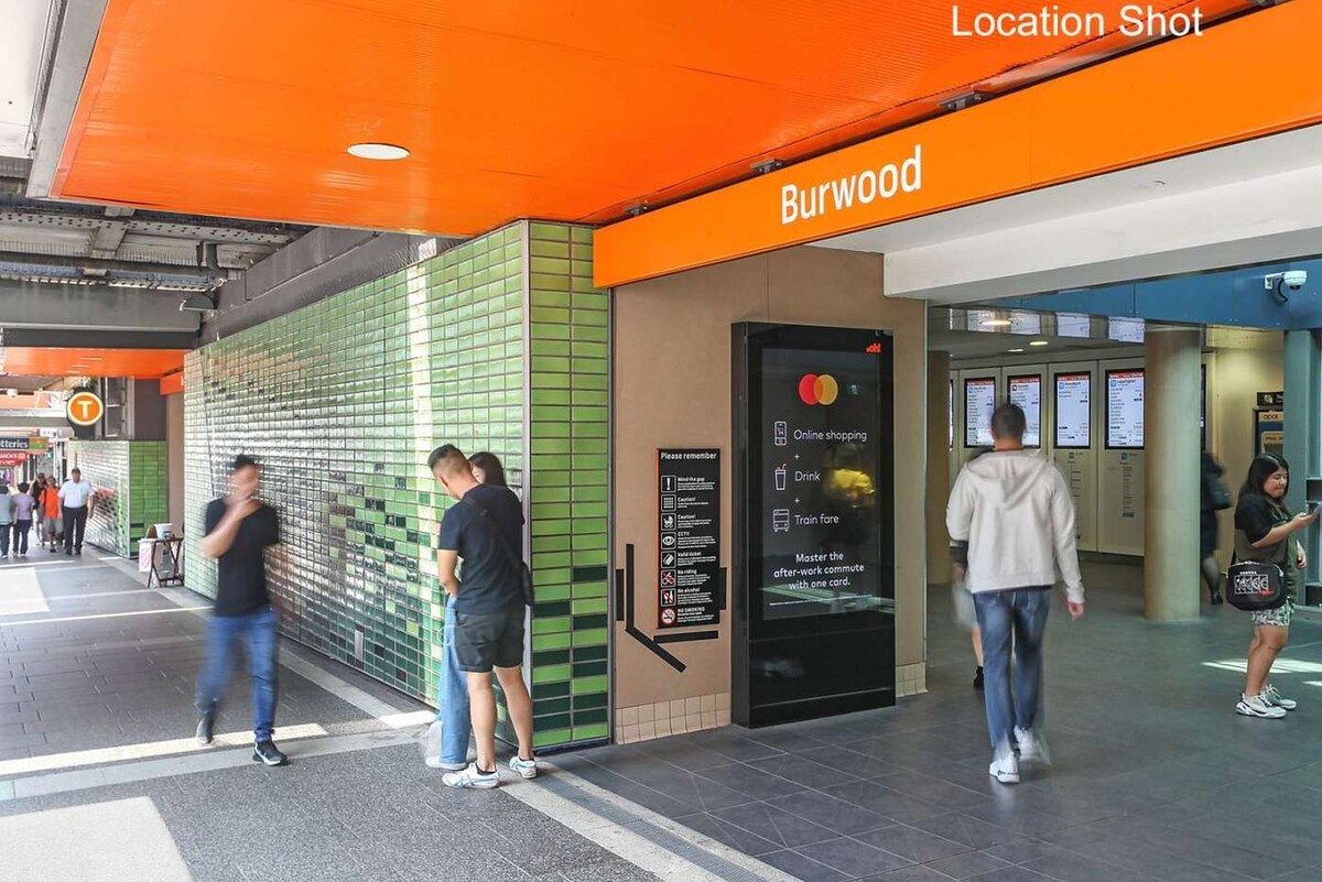 Burwood Apt