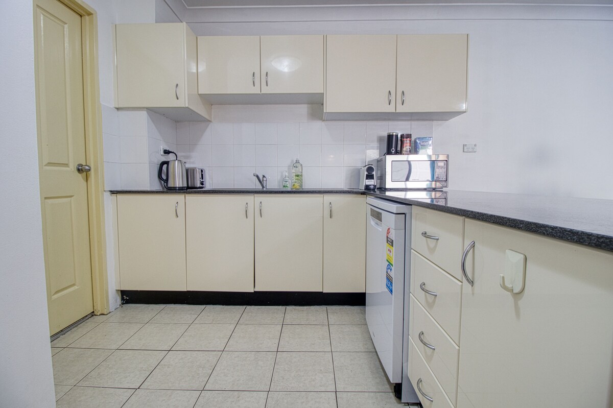 Burwood Apt