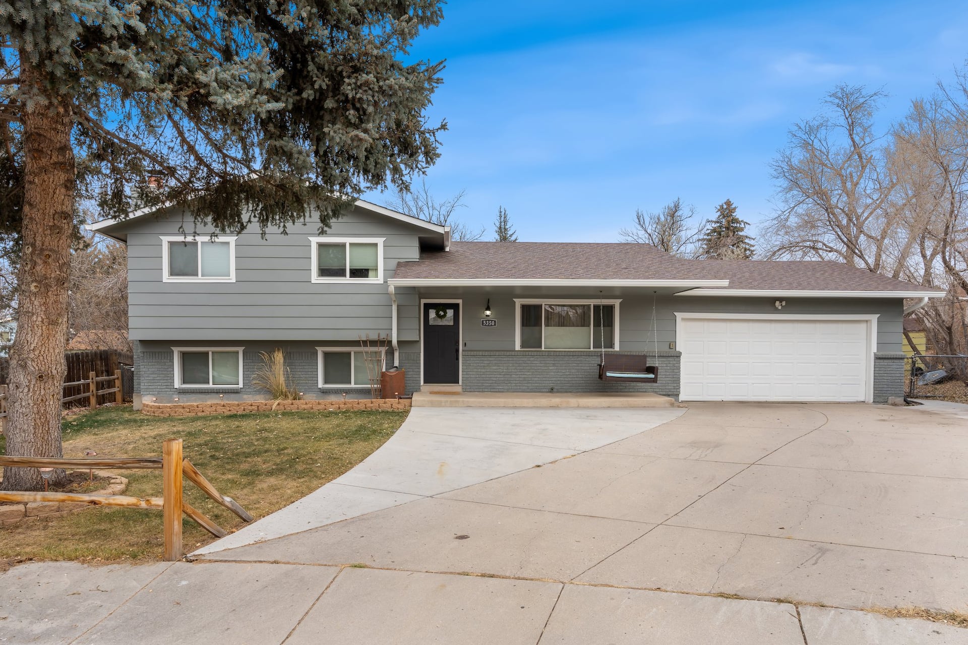 Family Friendly 4 BR Home w 3 King beds - Bunk bed