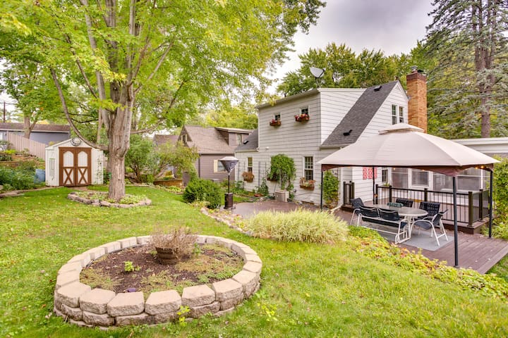 Whimsical Home with Backyard, <1 mile Lake Harriet