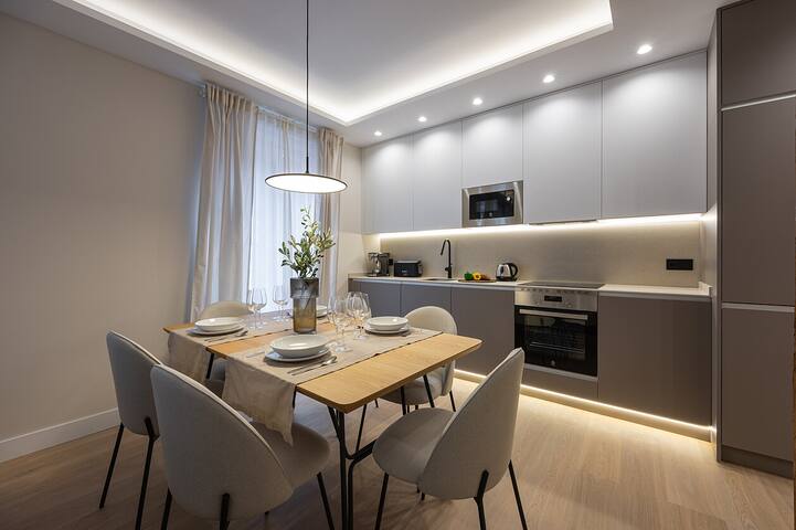 Gran Via XIV 4BR 4BH gallery image 5