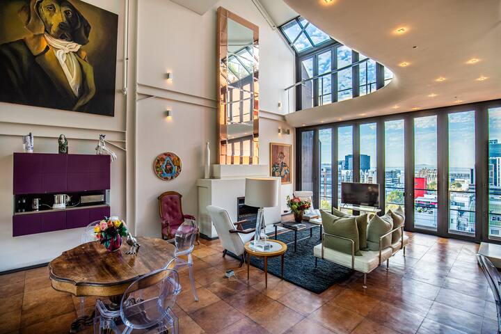 Stylish/Luxurious/Central Penthouse