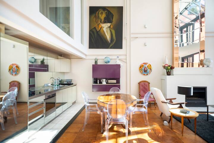 Stylish/Luxurious/Central Penthouse gallery image 4